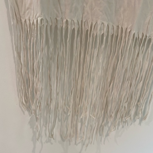 Lauren Moshi White and Red Fringe Tee - Picture 5 of 7